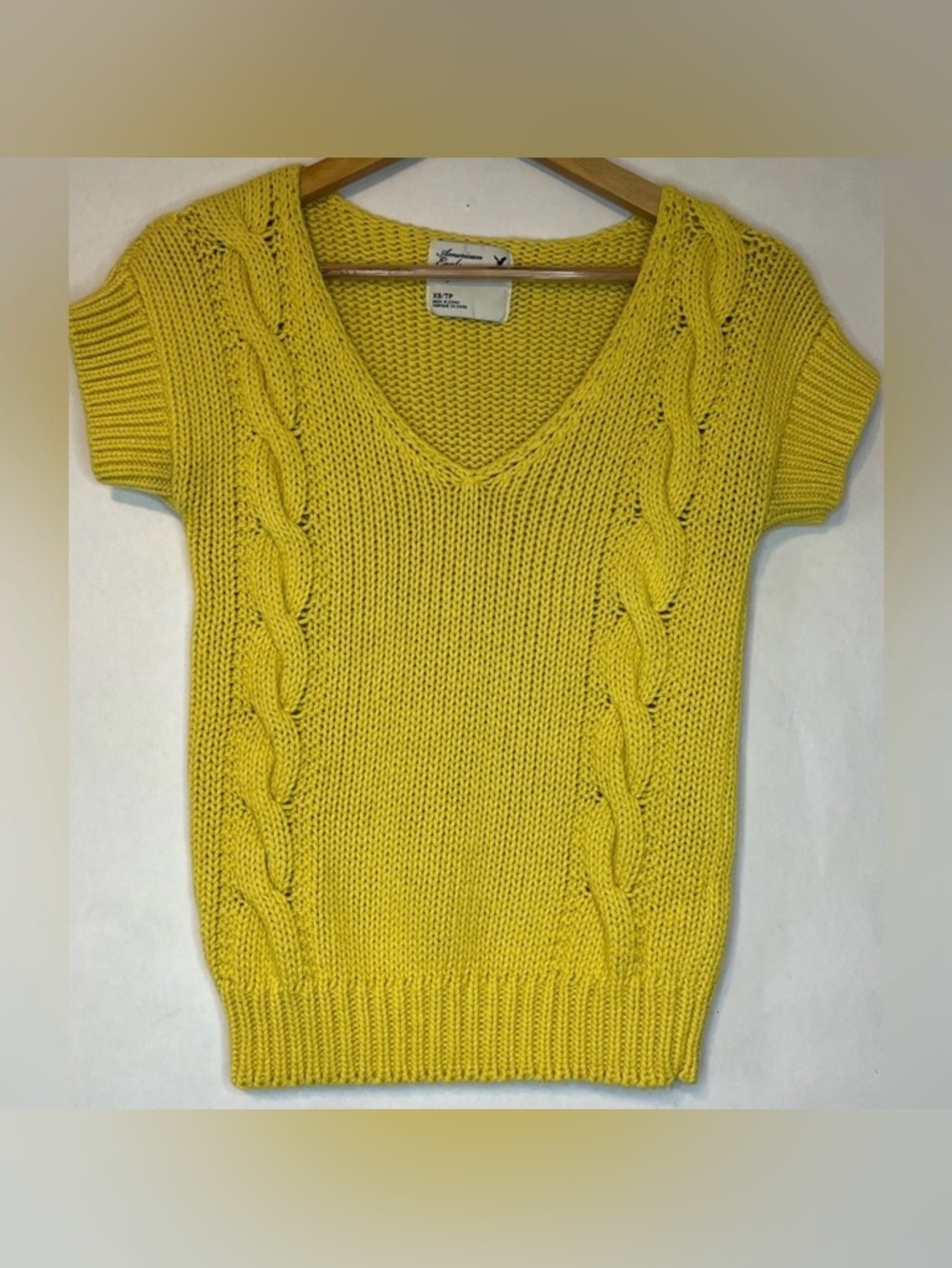 American Eagle Women’s Cable Chunky Knit Yellow Cotton Y2K Sweater Size XS